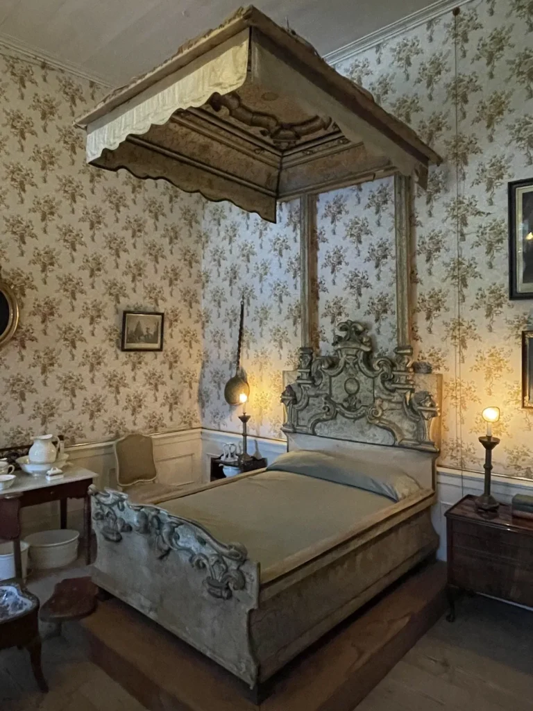 Bed.