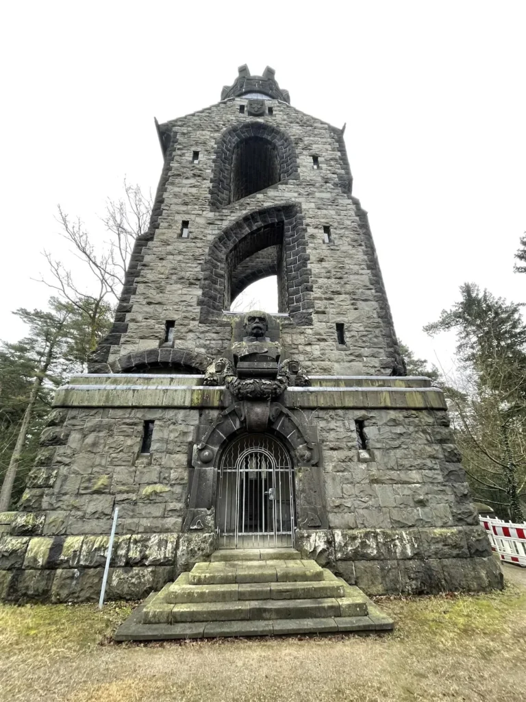 Bismarckturm Waldfriedhof Aachen.