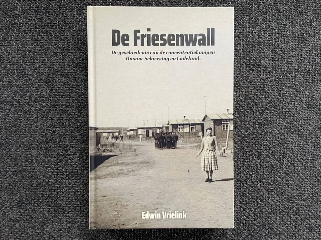 Boek met titel De Friesenwall.