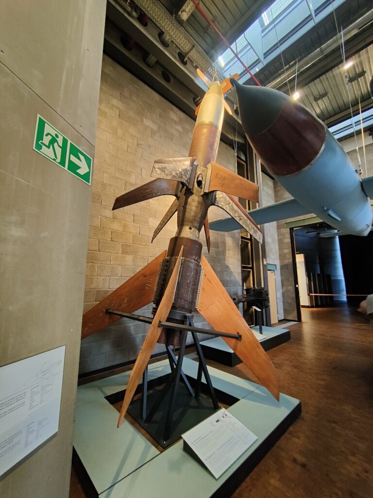 R1 “Rheintochter” luchtdoelraket uit WO2.