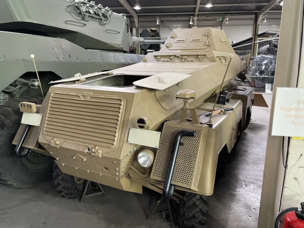 Achterkant van een Duits pantservoertuig